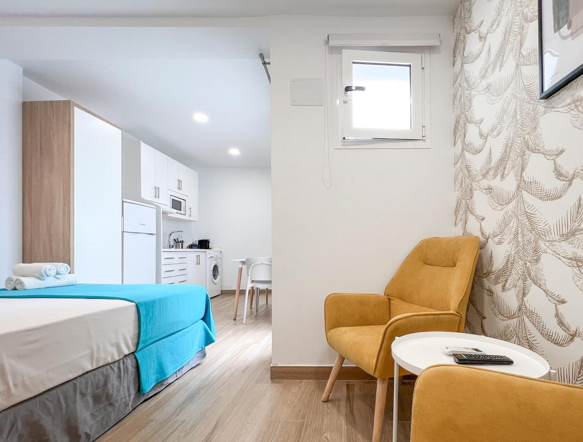 Sunsands Studio 1ºb Playa76 Carihuela توريمولينوس المظهر الخارجي الصورة